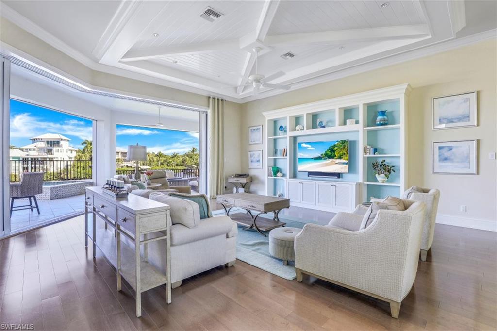 BAYFRONT GARDENS - Residential