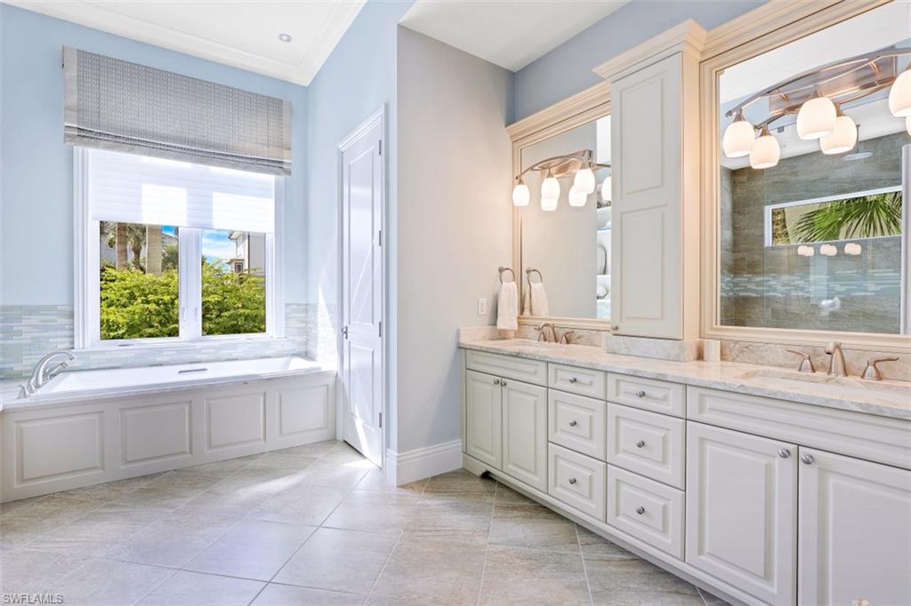 BAYFRONT GARDENS - Residential