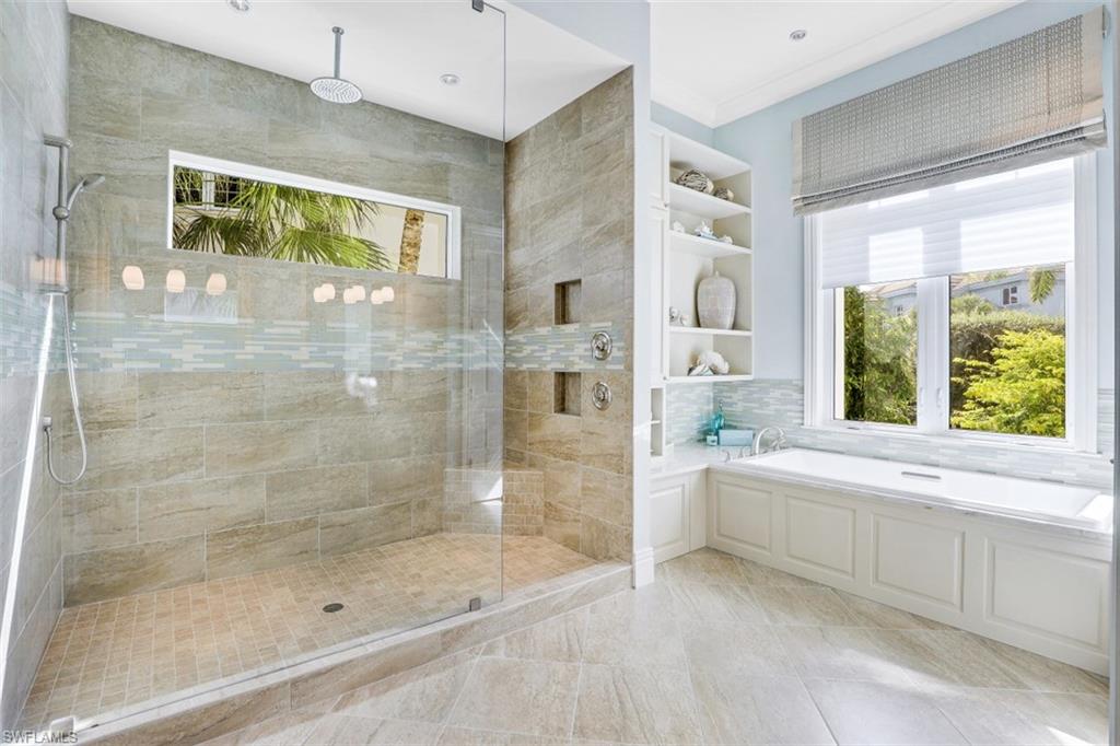 BAYFRONT GARDENS - Residential