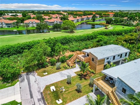 A home in NAPLES