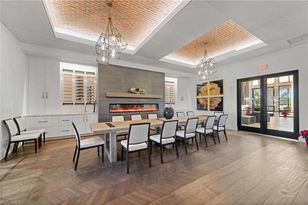 ESPLANADE - Residential