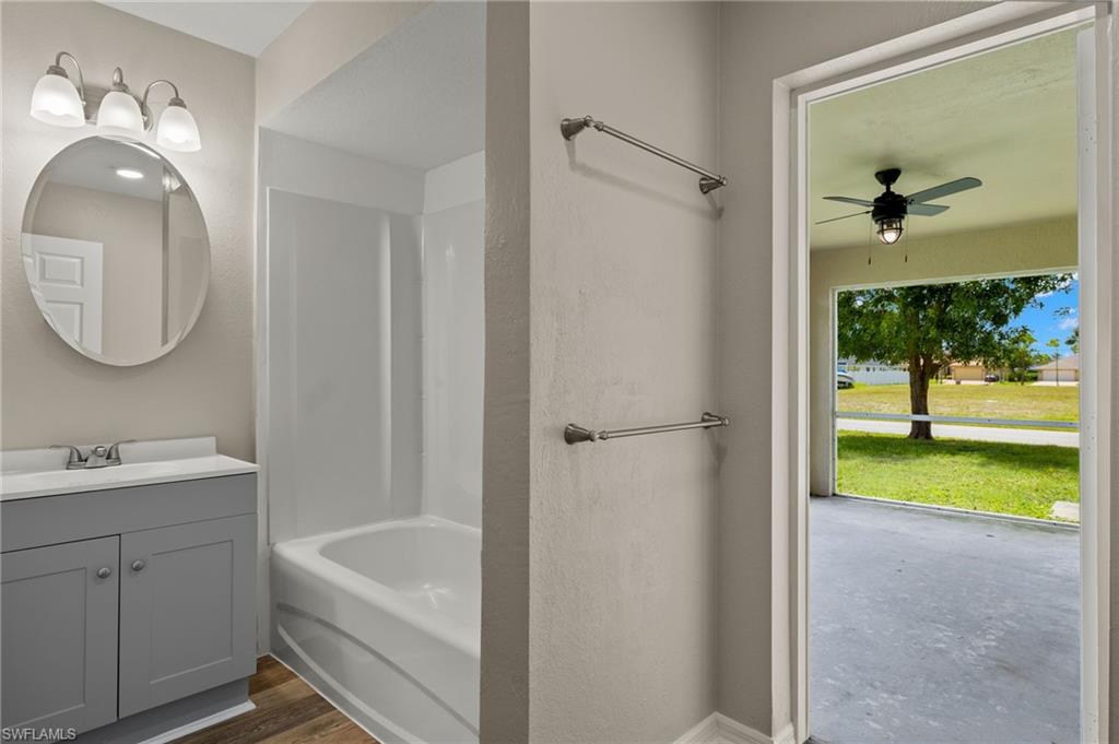 CAPE CORAL - Residential Lease