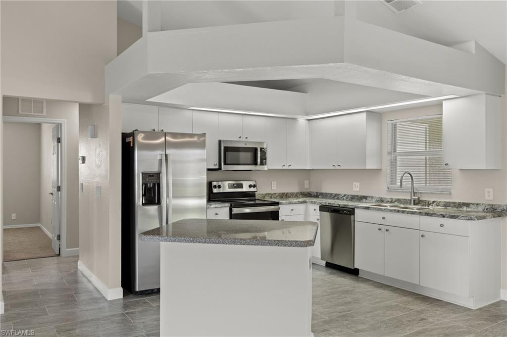 CAPE CORAL - Residential Lease