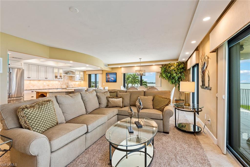 SHIPPS LANDING - Residential