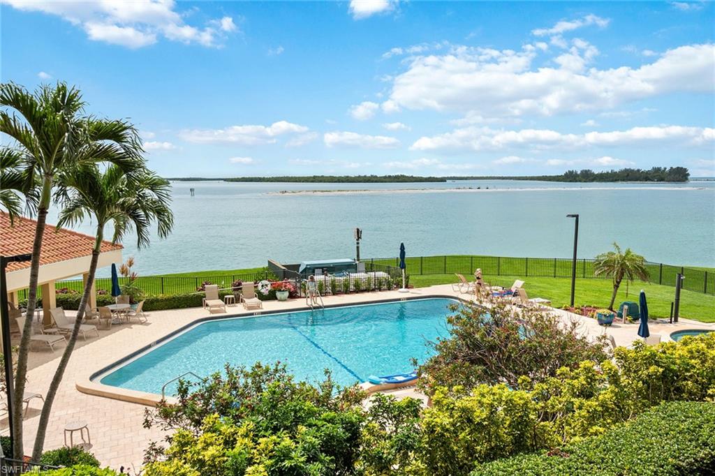 SHIPPS LANDING - Residential