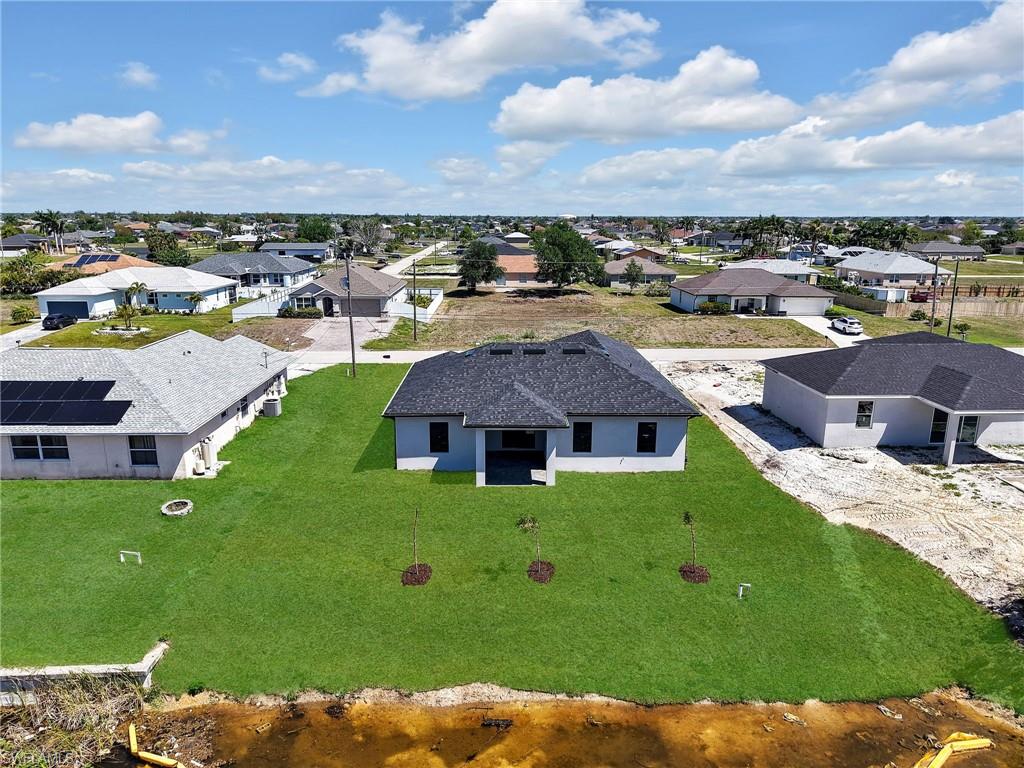 CAPE CORAL - Residential