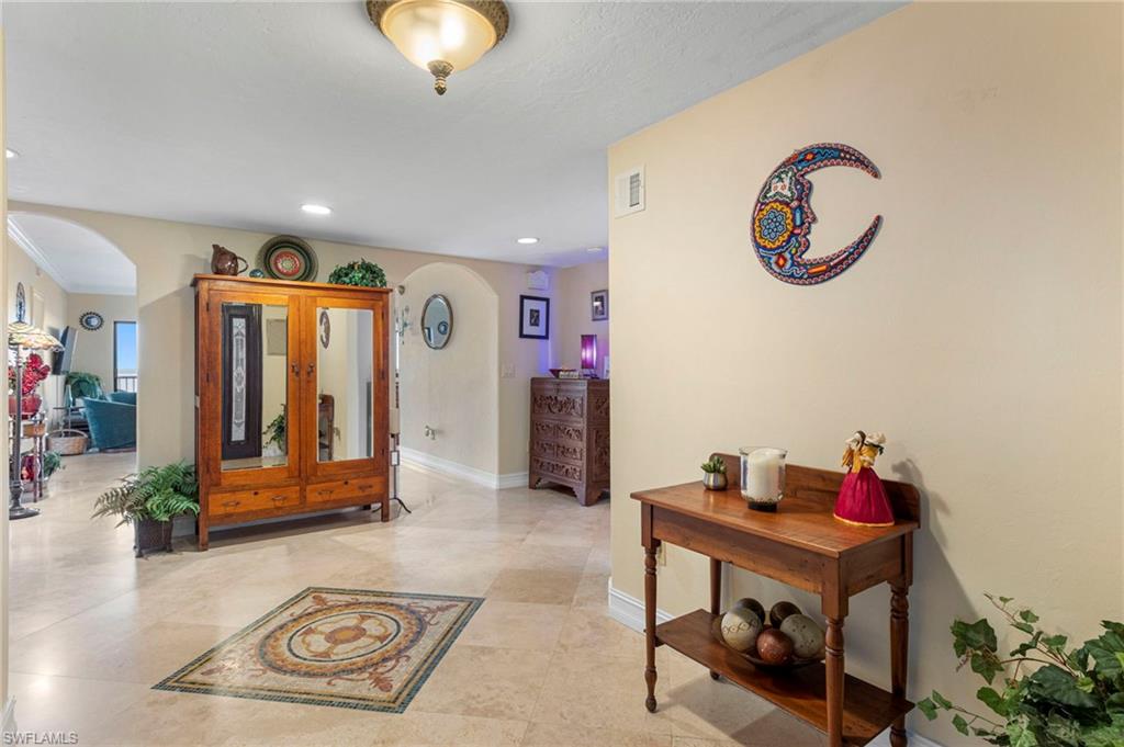 1920 Virginia AVE 1102