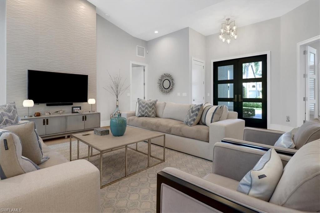 BARRINGTON AT PELICAN BAY - Residential