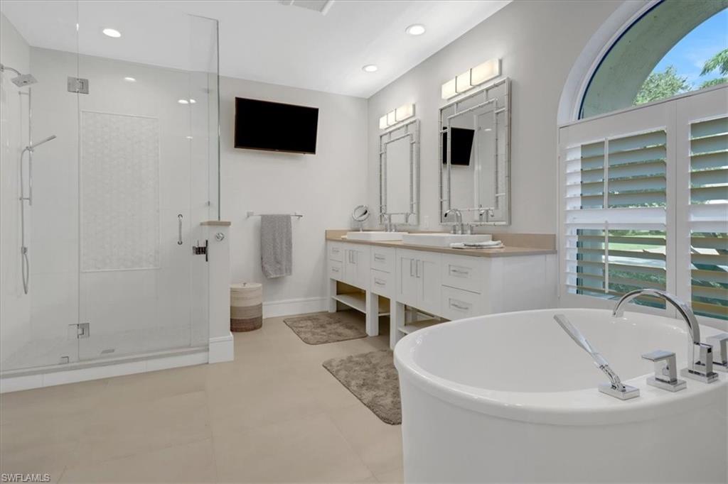 BARRINGTON AT PELICAN BAY - Residential