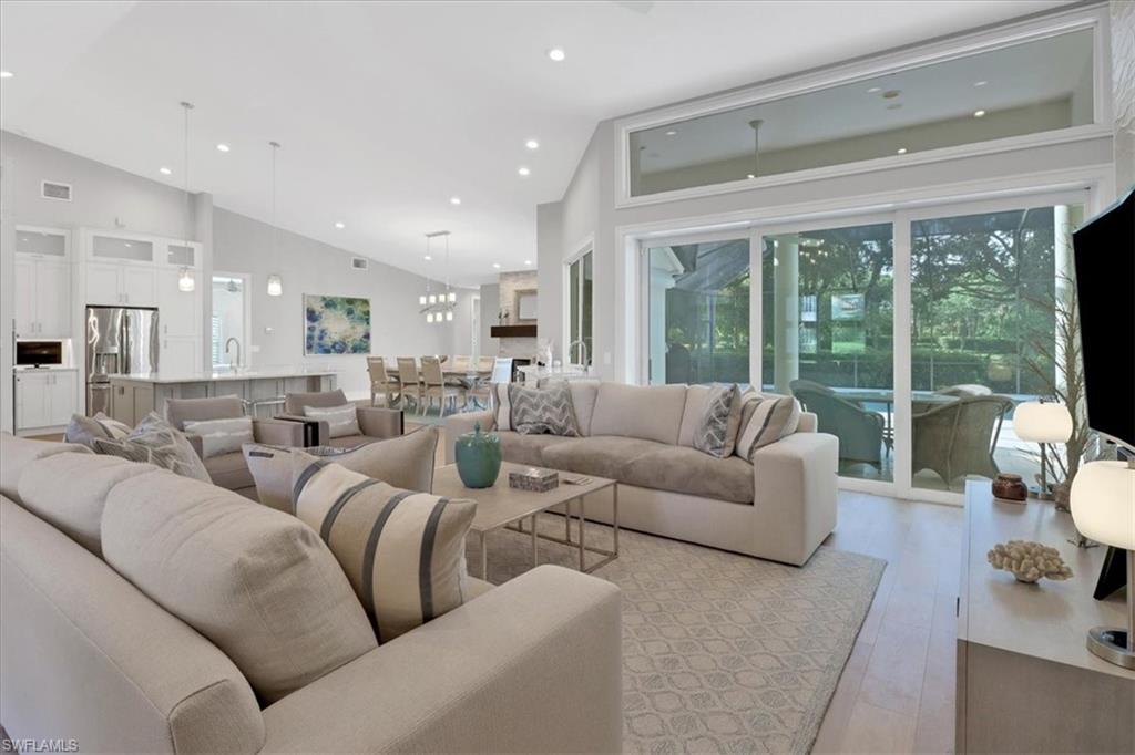 BARRINGTON AT PELICAN BAY - Residential