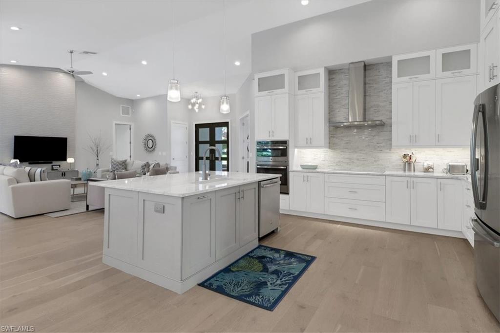 BARRINGTON AT PELICAN BAY - Residential