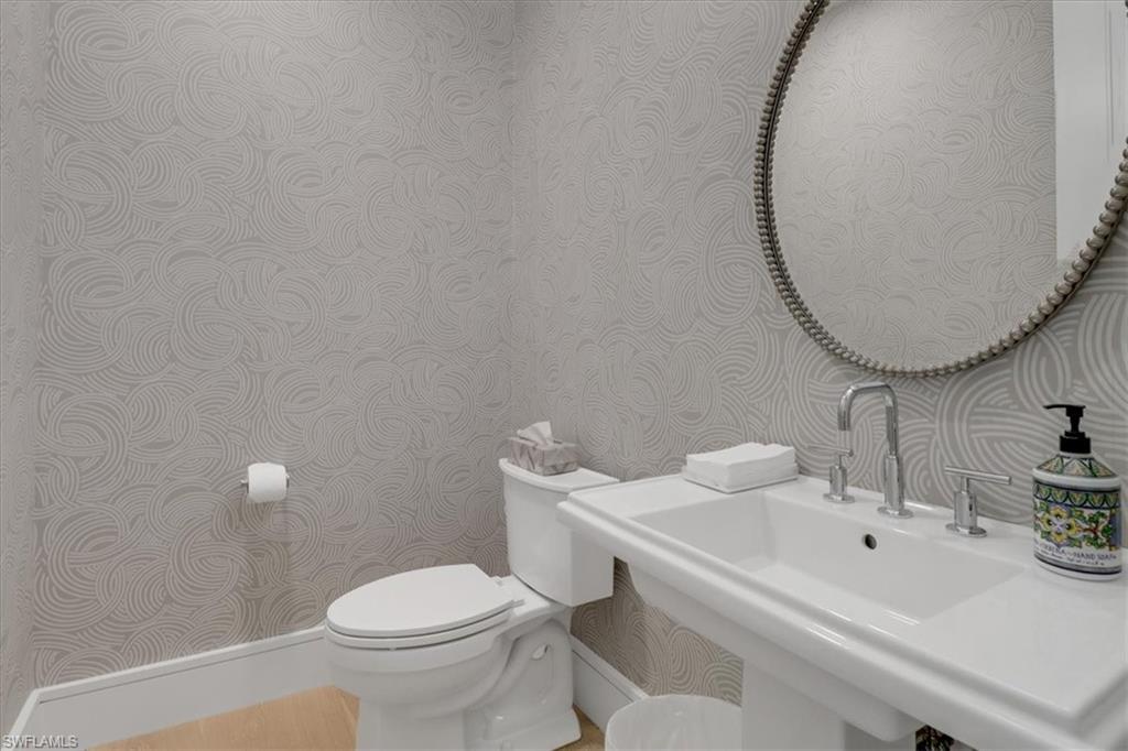 BARRINGTON AT PELICAN BAY - Residential