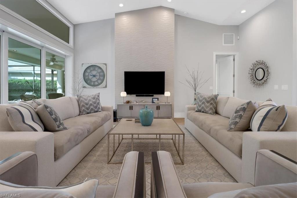 BARRINGTON AT PELICAN BAY - Residential