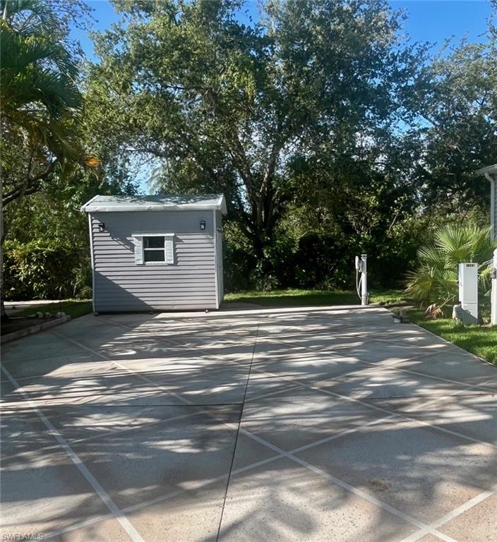 1558 Diamond Lake CIR