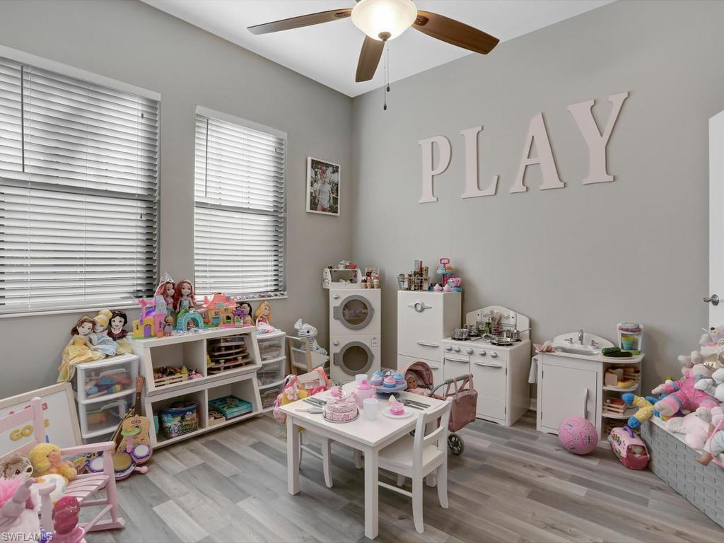 HAMPTON PARK - Residential