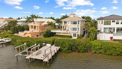 Photo of 208 San Mateo DR, BONITA SPRINGS, FL 34134 (MLS # 225080999)