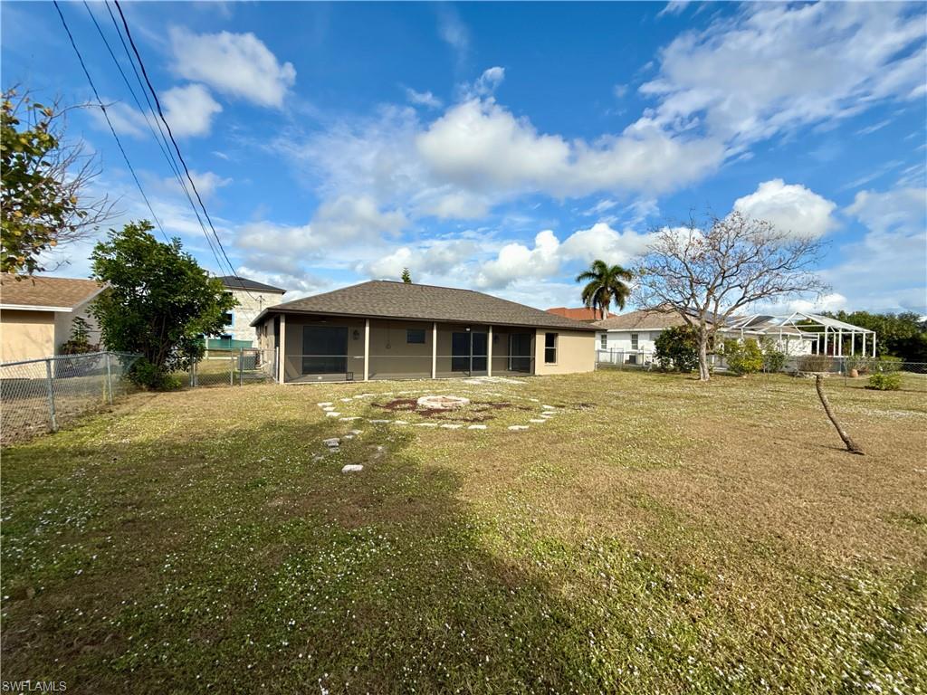 CAPE CORAL - Residential