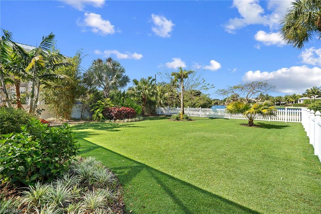 RIDGE LAKE - Residential