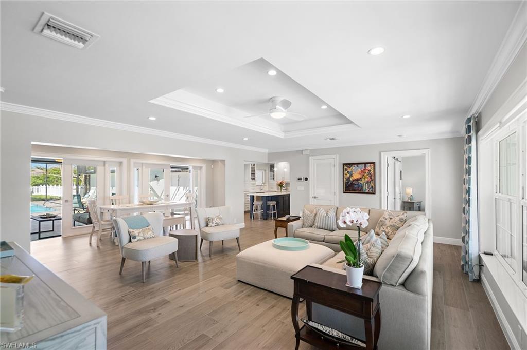 RIDGE LAKE - Residential