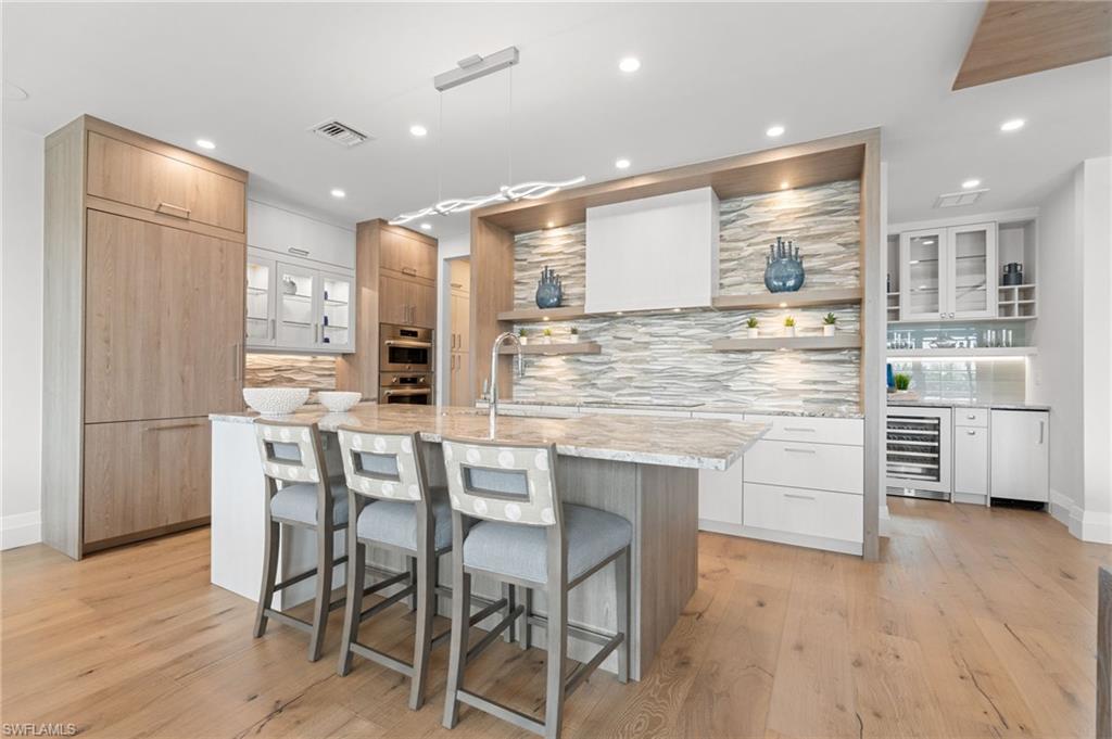 121 Barefoot CIR 16