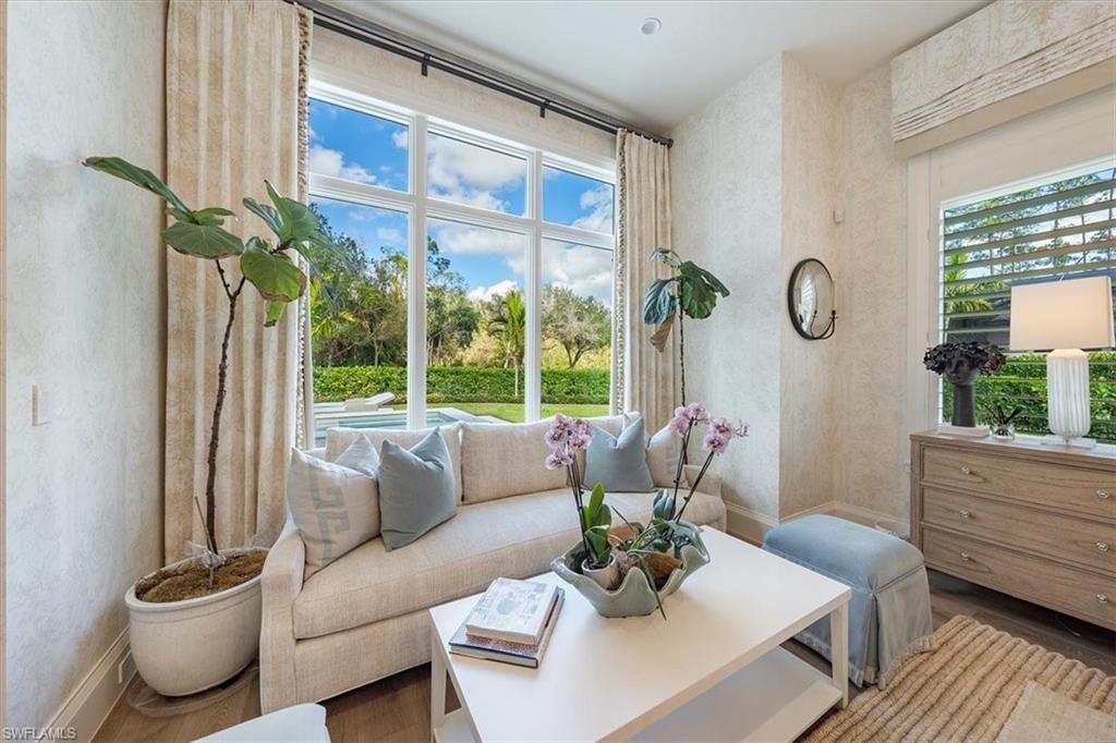 QUAIL WEST - Residential