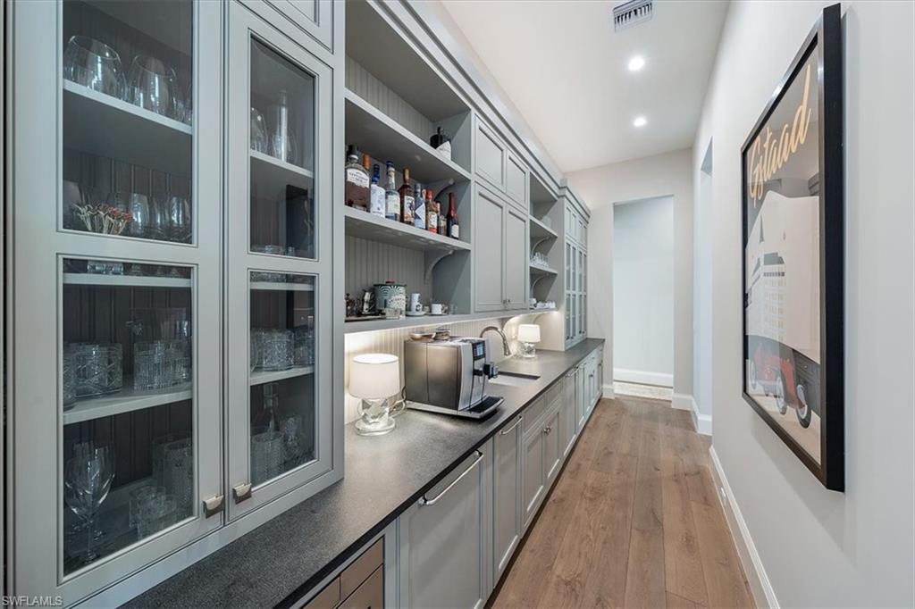 QUAIL WEST - Residential