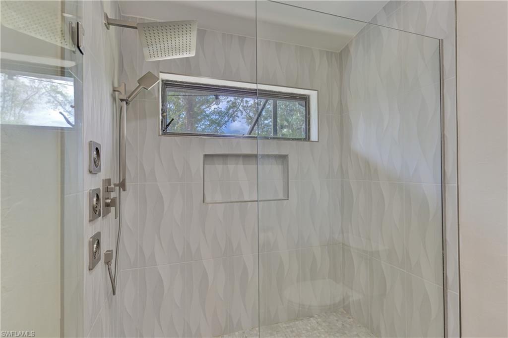 ISLAND PARK VILLAGE - Residential