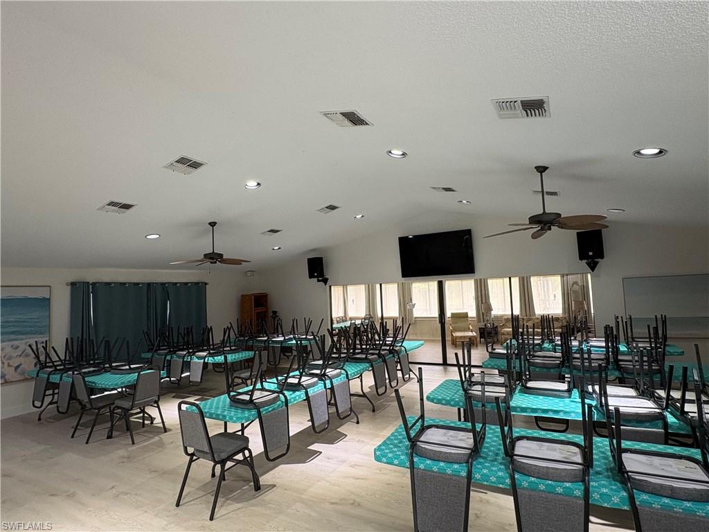 ISLAND PARK VILLAGE - Residential