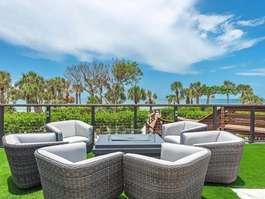 Naples, Florida 34108, United States, 3 Bedrooms Bedrooms, ,4 BathroomsBathrooms,Residential,Active,151927