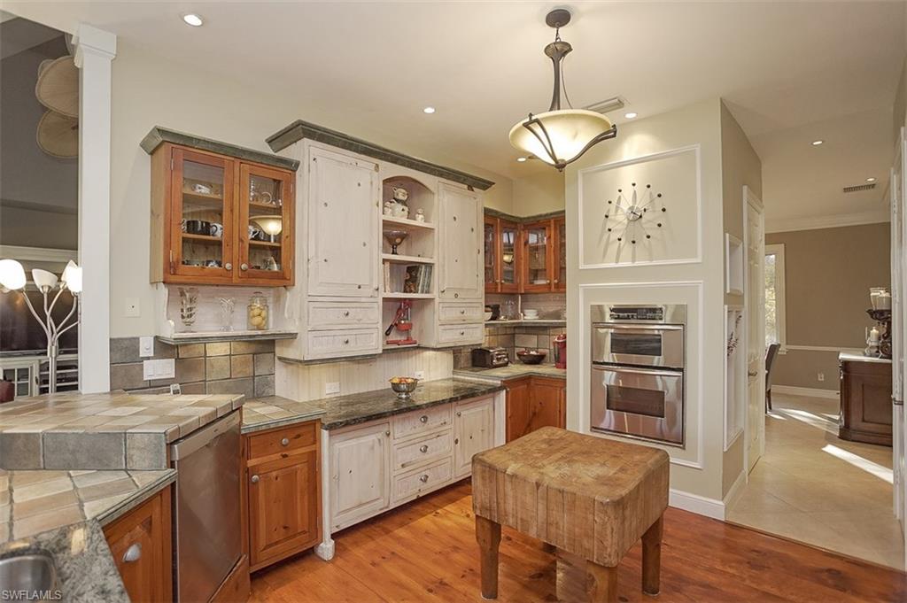 GOLDEN GATE ESTATES - Residential