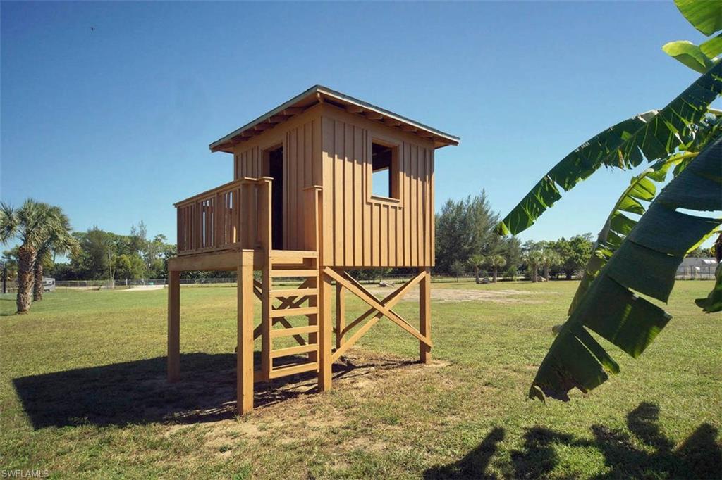 GOLDEN GATE ESTATES - Residential