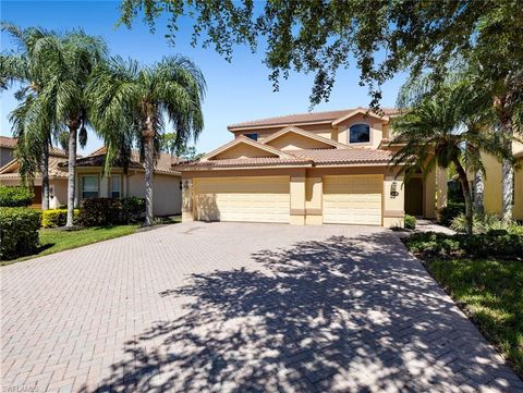 A home in ESTERO