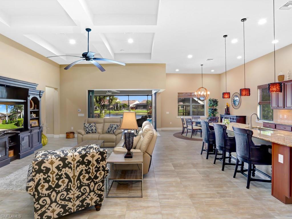 CAMDEN LAKES - Residential