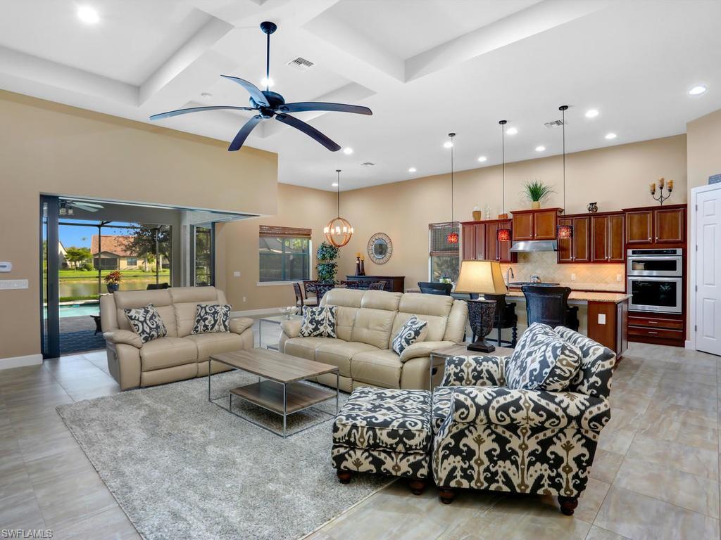 CAMDEN LAKES - Residential