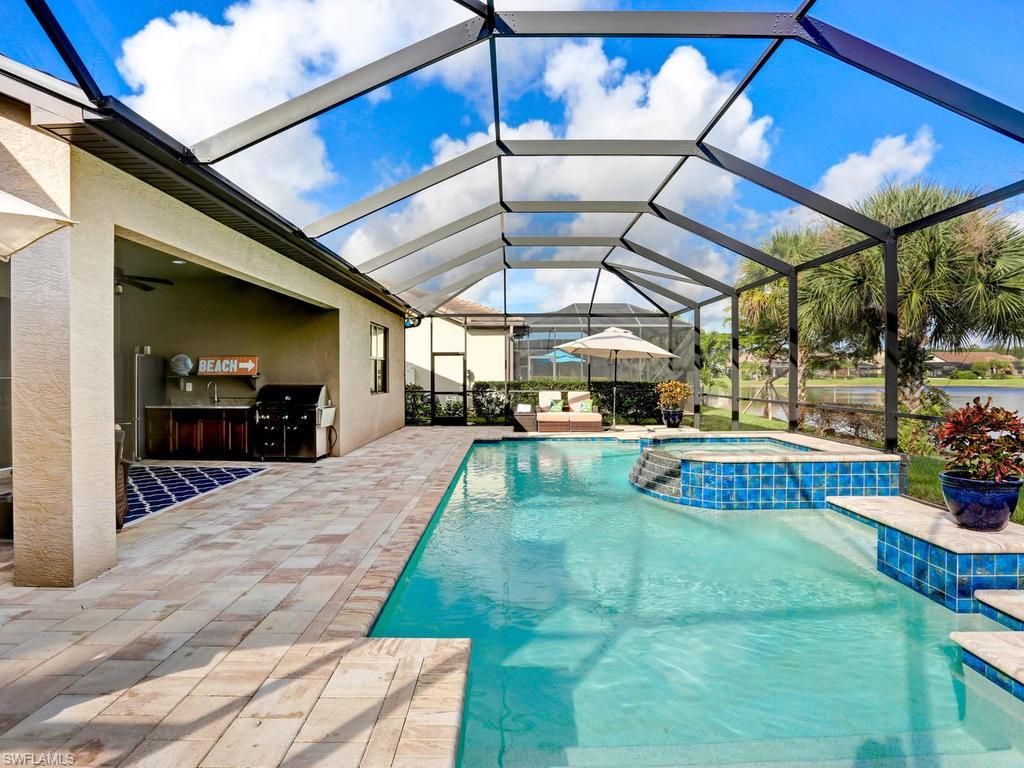 CAMDEN LAKES - Residential