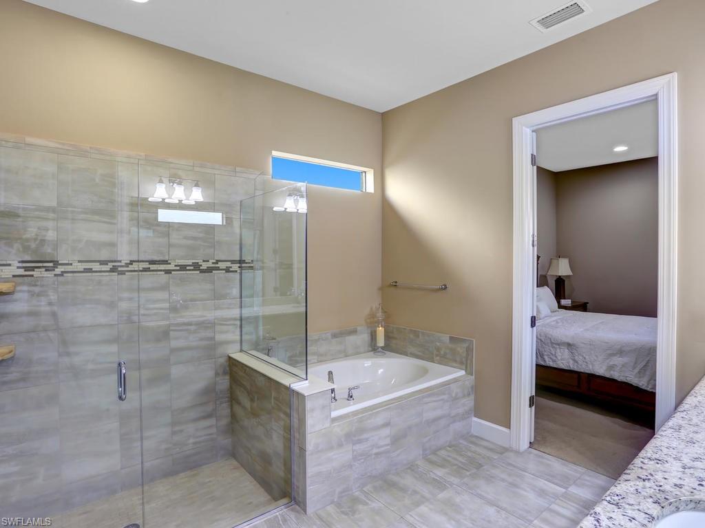 CAMDEN LAKES - Residential