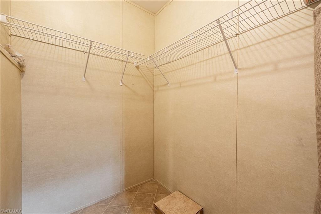 CRYSTAL LAKES - Residential