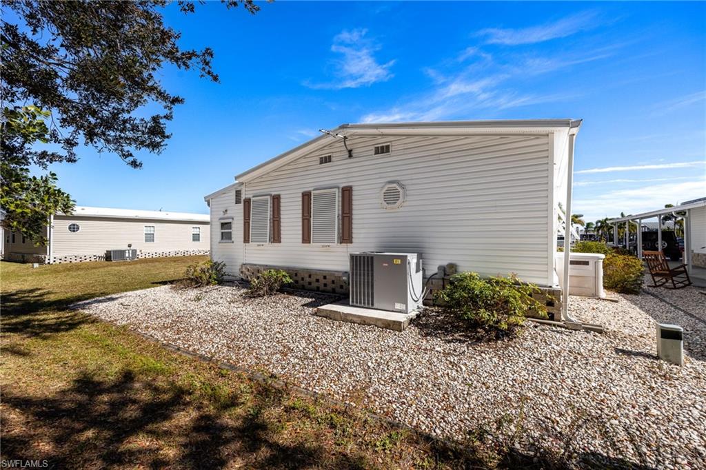 CRYSTAL LAKES - Residential