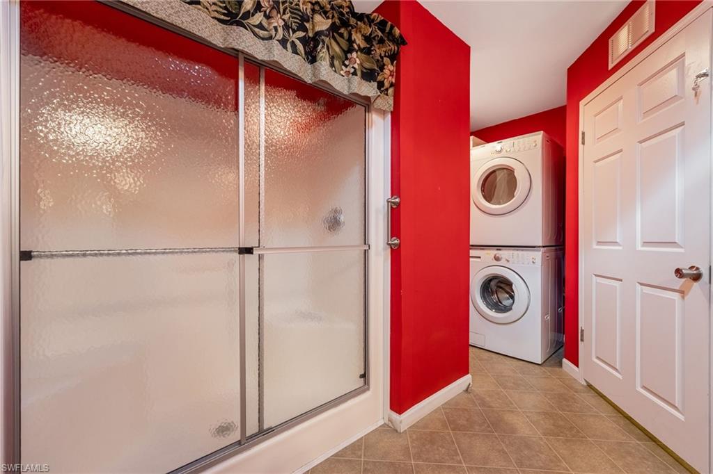 CRYSTAL LAKES - Residential