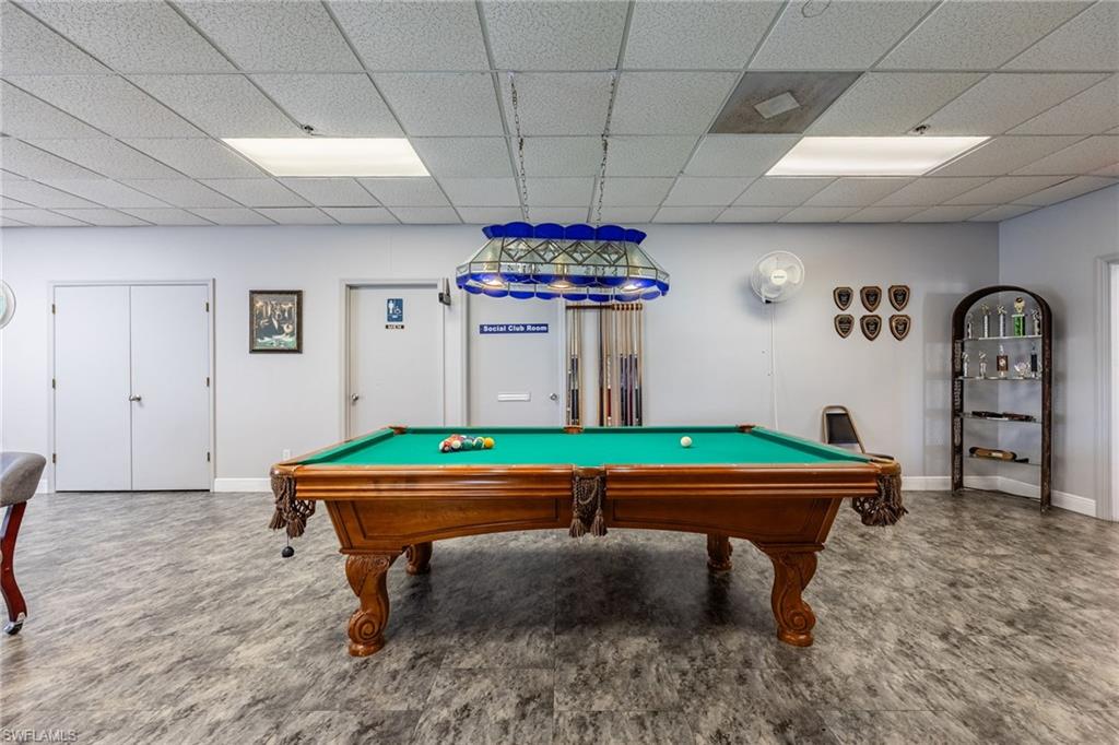 CRYSTAL LAKES - Residential