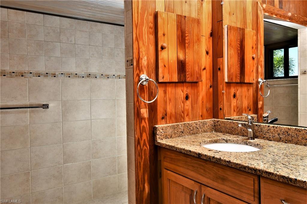 PIRATE HARBOR - Residential