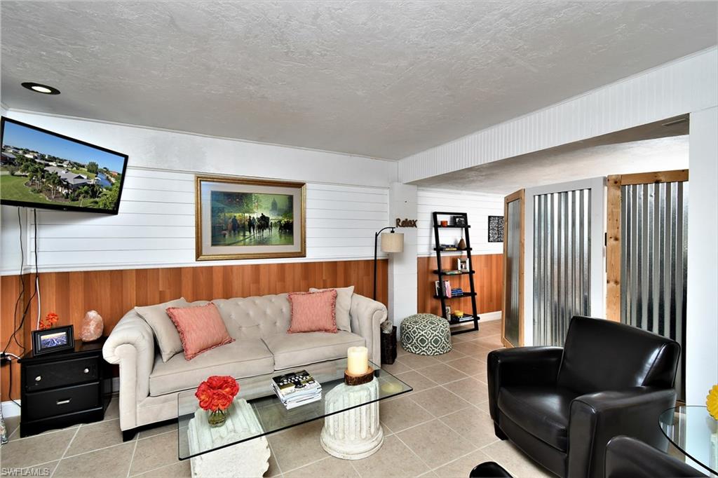 PIRATE HARBOR - Residential