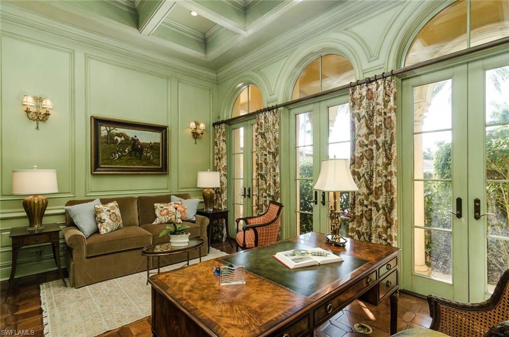 ESCADA AT TIBURON - Residential