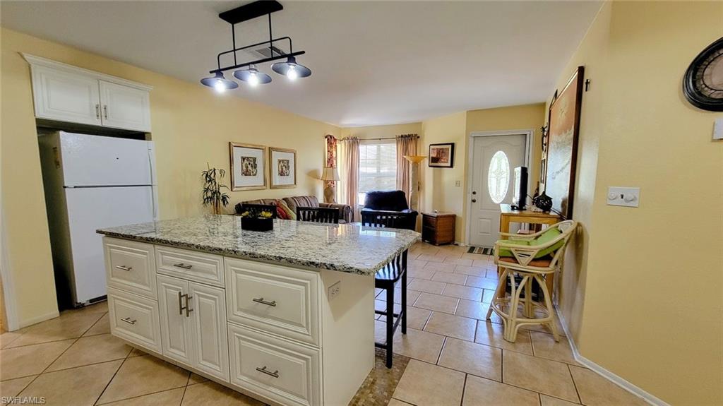 COUNTRY VILLAGE - Residential