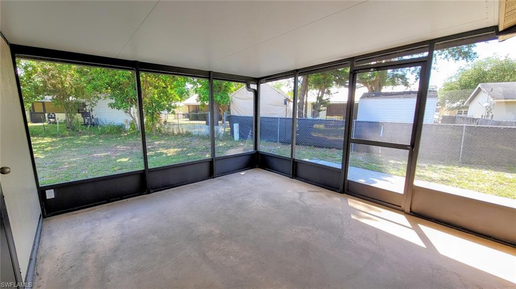 COUNTRY VILLAGE - Residential