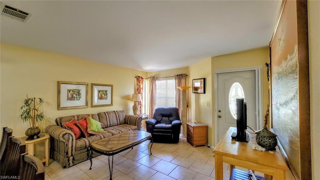 COUNTRY VILLAGE - Residential