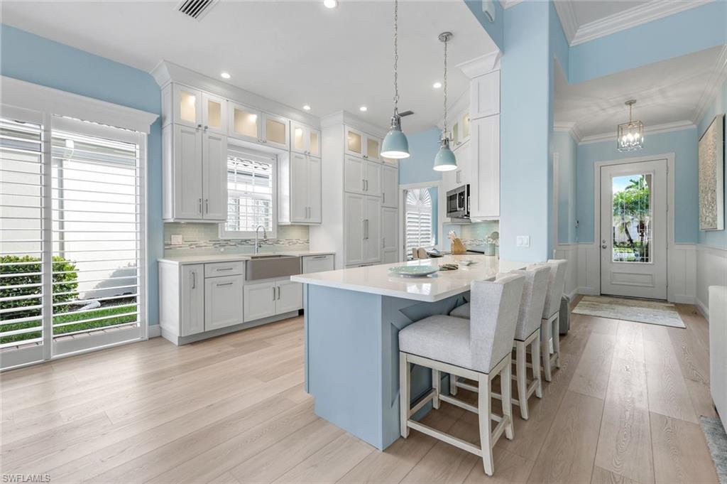 ISLAND WALK - Residential