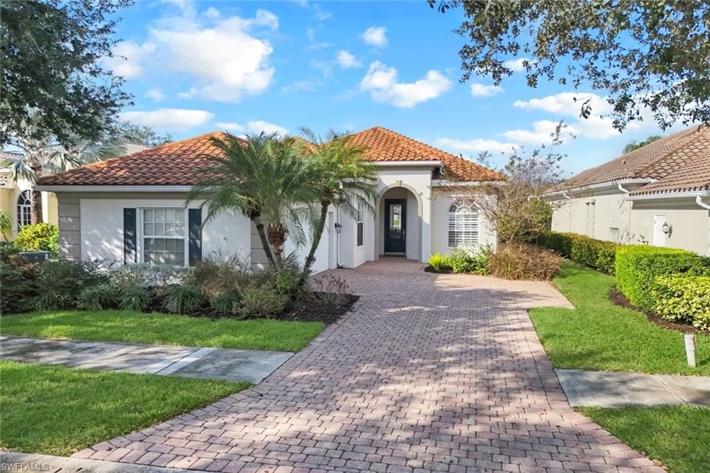 Photo of 3787 Whidbey WAY, NAPLES, FL 34119 (MLS # 225083971)