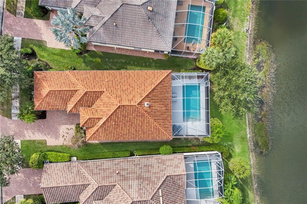 ISLAND WALK - Residential