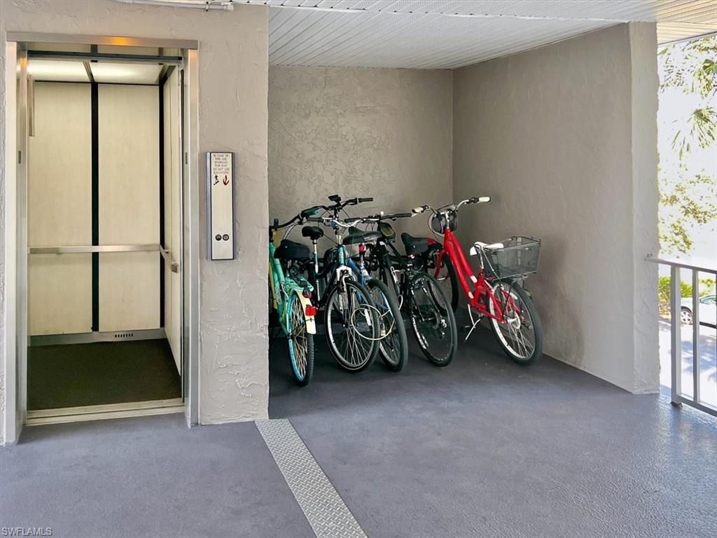 GOLF VIEW MANOR CONDO - Residential